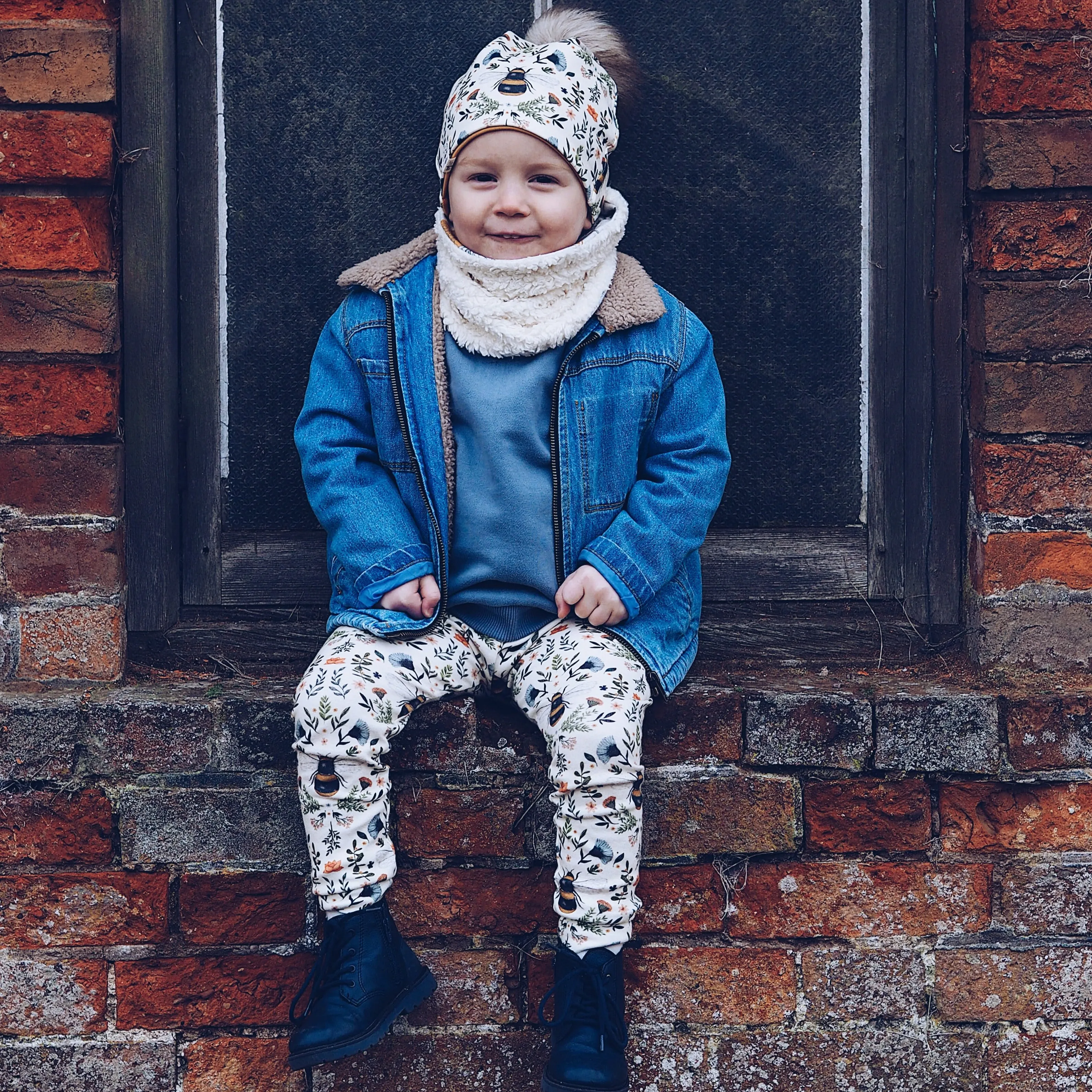 Bee and Botanicals Bobble Hat