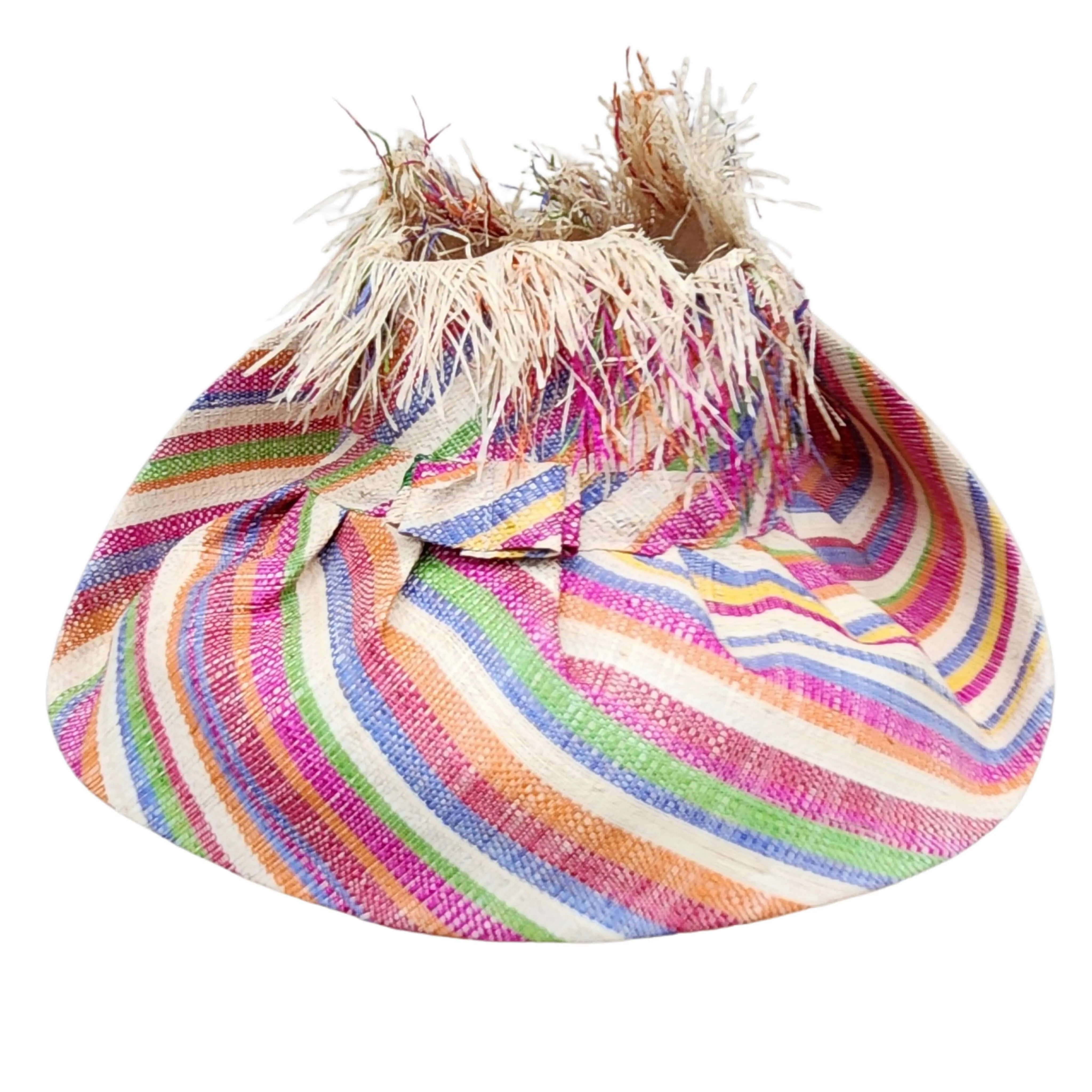 Benie: Madagascar Big Brim Crown Out Raffia Sun Hat