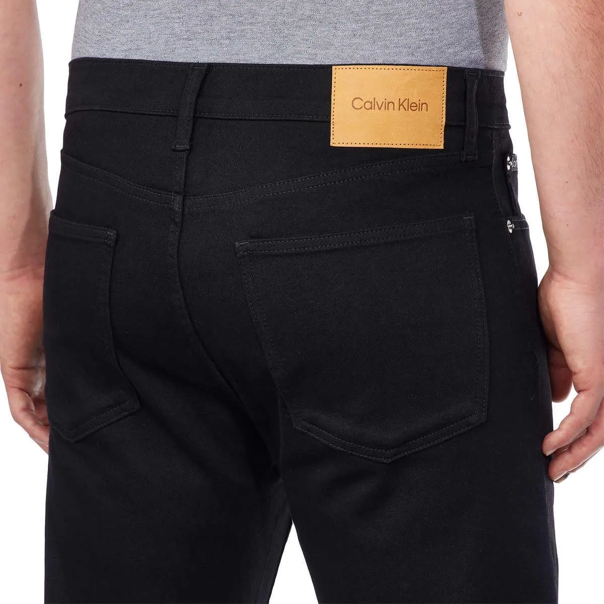 Calvin Klein Men's Slim Straight Jean