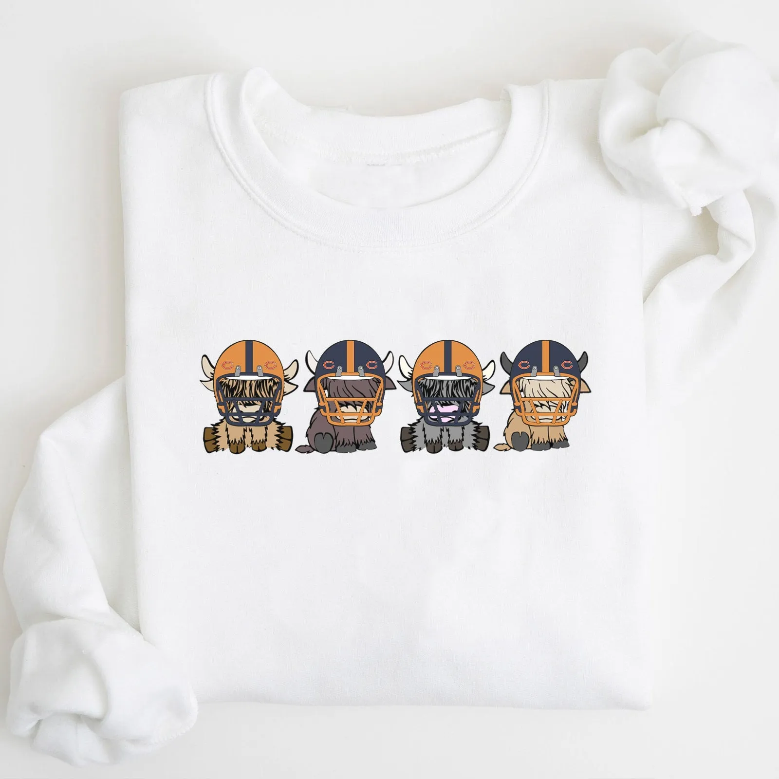 Chicago Bears Highland Cow Football Team Football Lovers Gift Unisex Crewneck Hoodie Sweatshirt