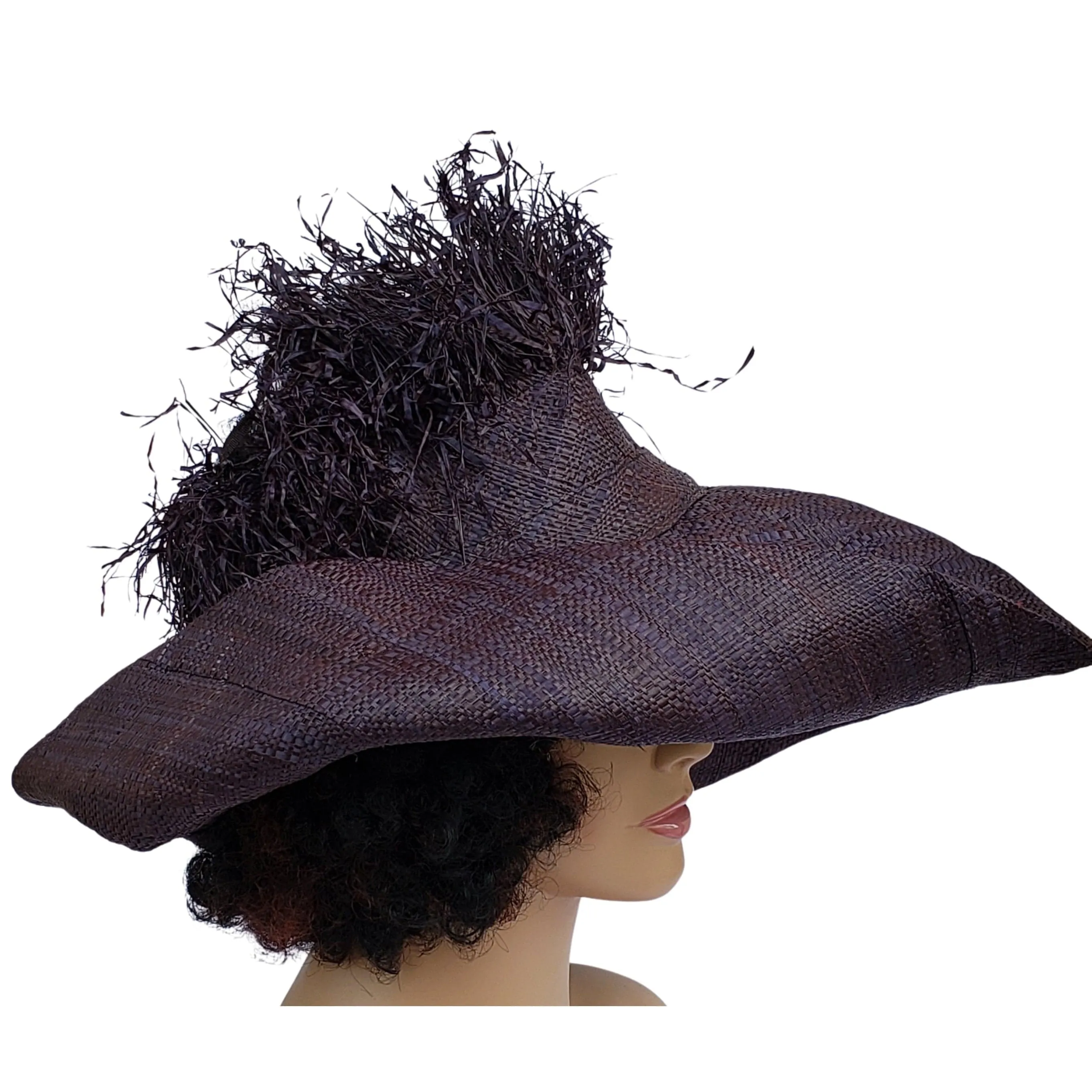 Chidinna: Madagascar Big Brim Crown Out Raffia Sun Hat