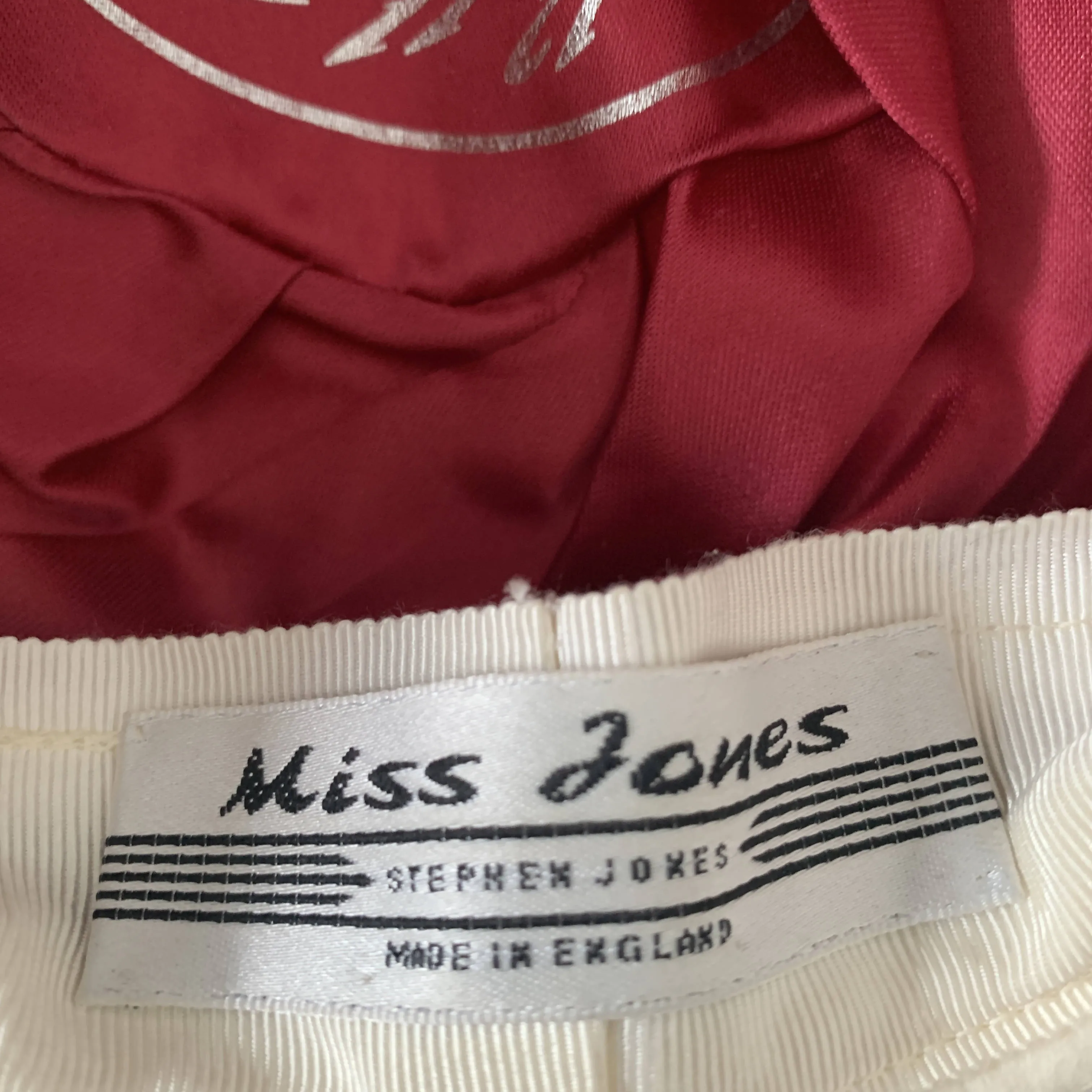 classic Vintage white beret hat by Stephen Jones MIss Jones “ Time travel” collection