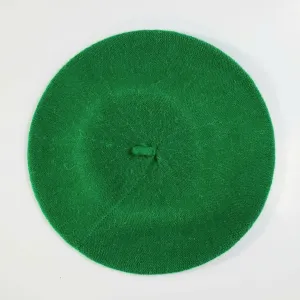 Classic Wool Beret in Kelly Green