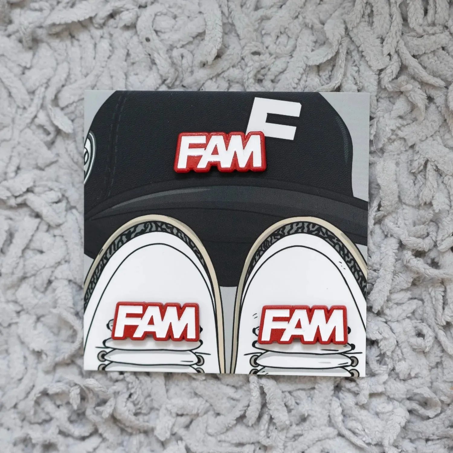 FAM LACE LOCKS   PIN RED / WHITE