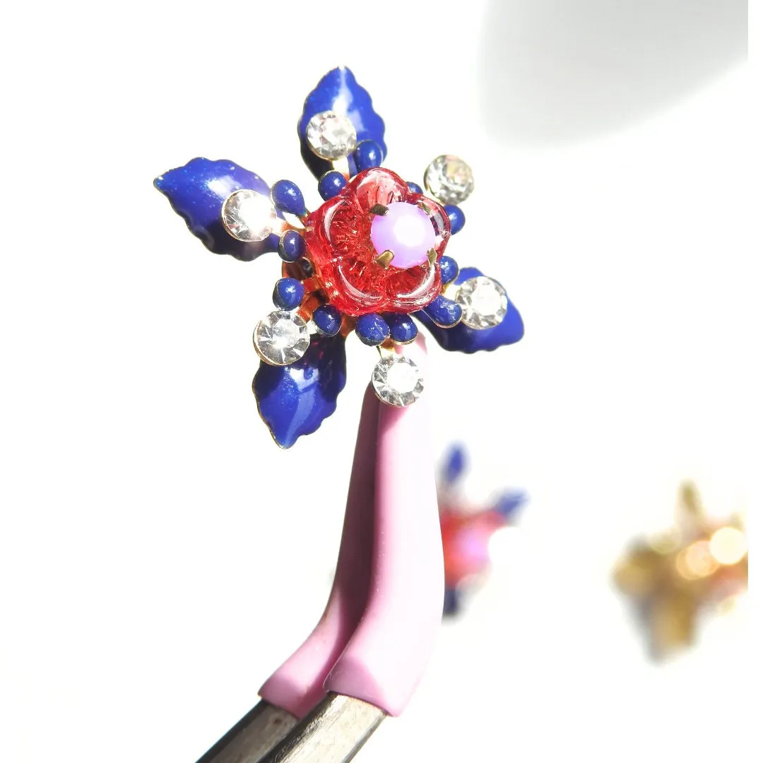 Floral-Style Jewel Buttons