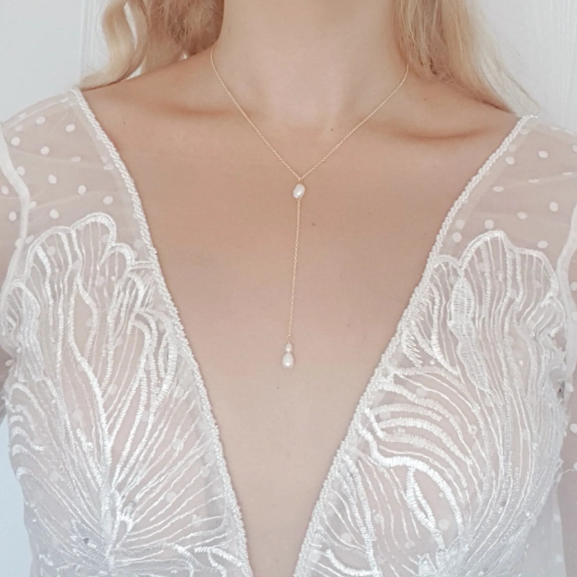 Freshwater pearl bridal lariat necklace, Gold pearl drop wedding necklace, Dainty elegant necklace, Y necklace, Jewellery for brides