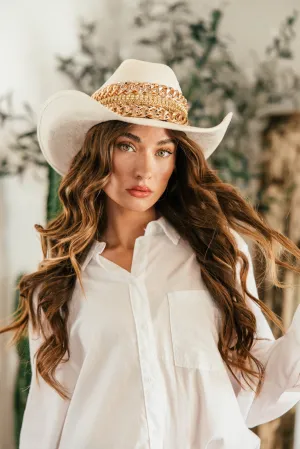 GB ORIGINAL!! The “Beth Dutton” Chain Banded Suede Hat in Ivory