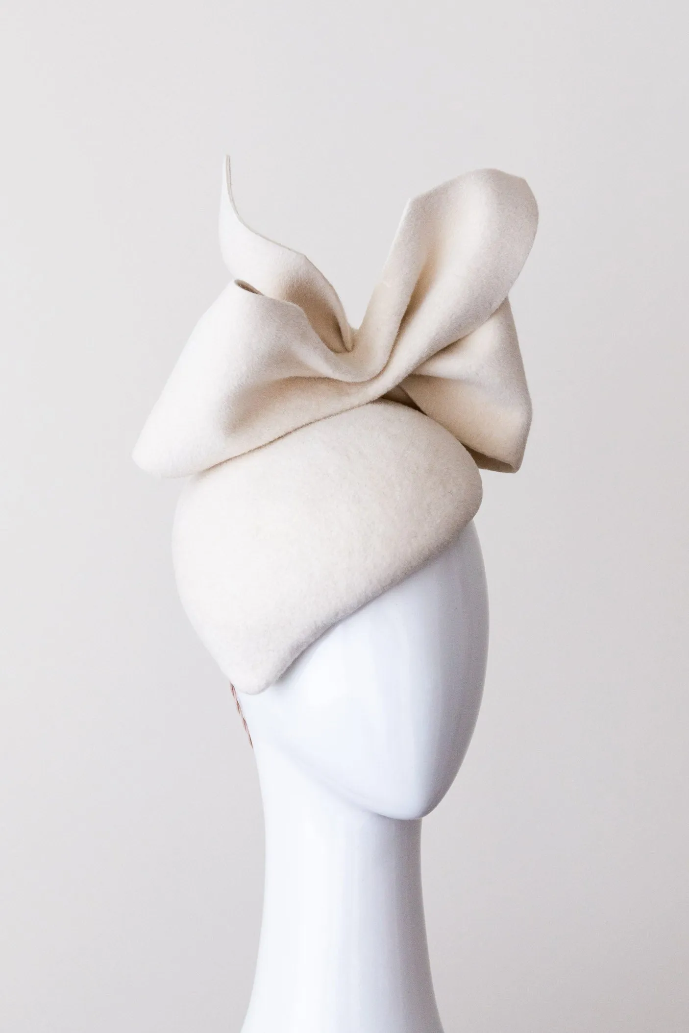 Ivory Felt Beret with Bow