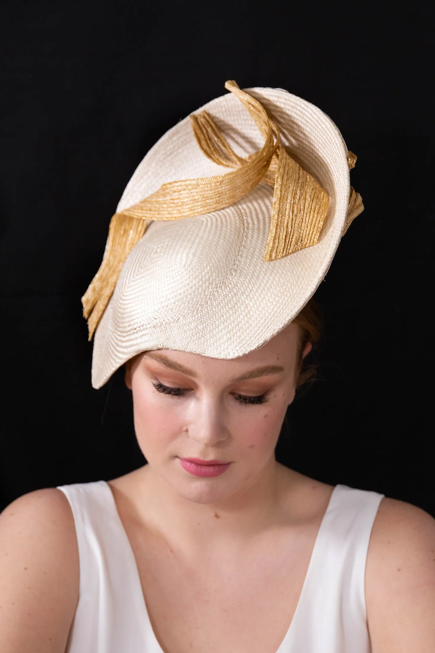 Ivory Platter with Natural Braid Swirls
