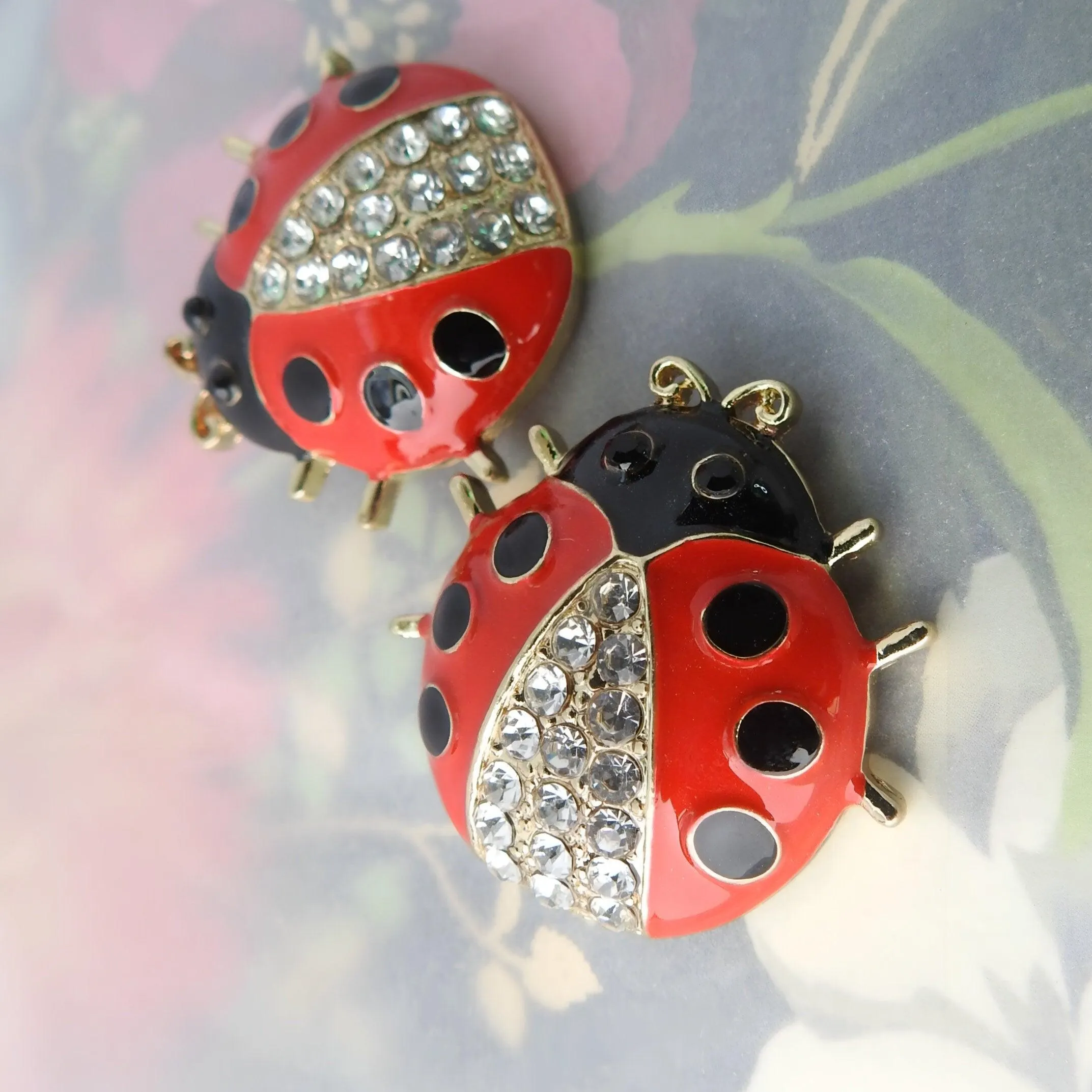 Ladybug snap buttons