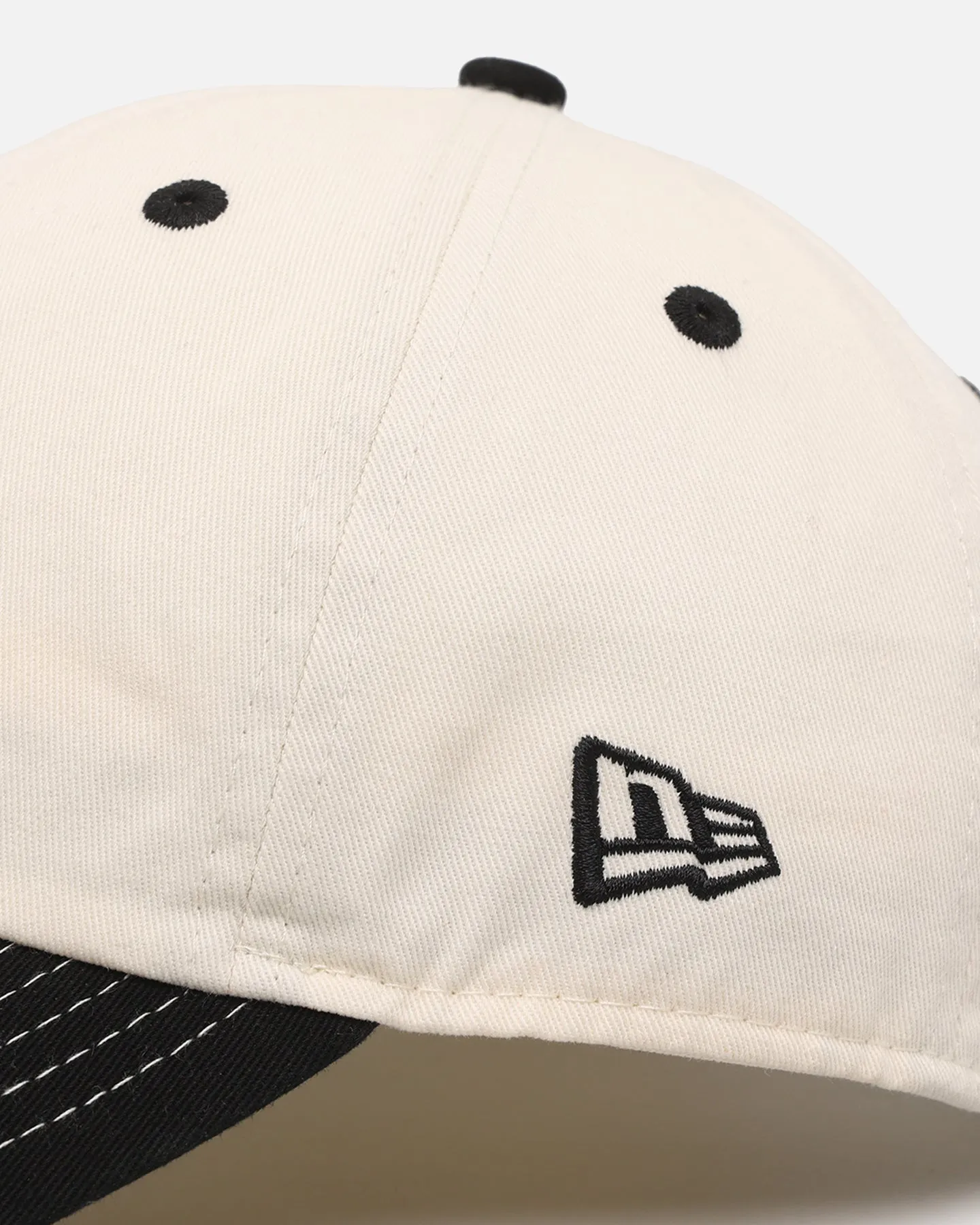 New Era Branded Casual Classic Strapback Wine Cork/Black