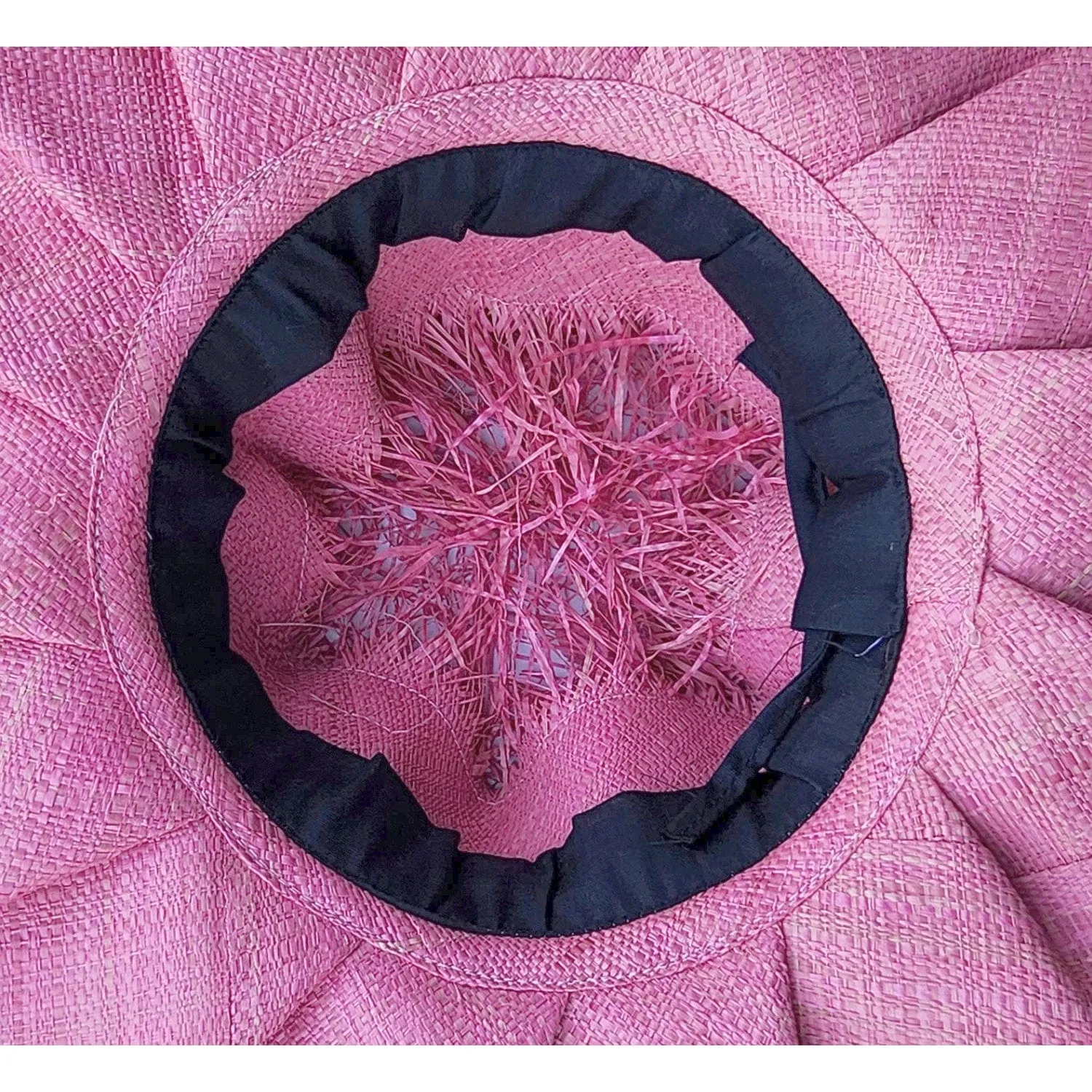 Omnira: Madagascar Big Brim Crown Out Raffia Sun Hat