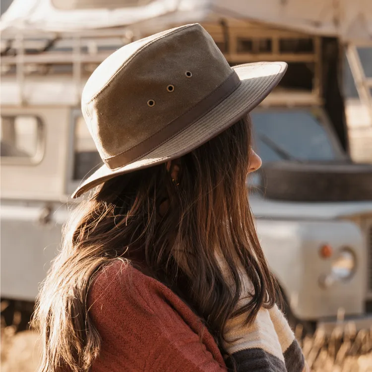 Outback Trading Co Madison River Oil Skin - Sage