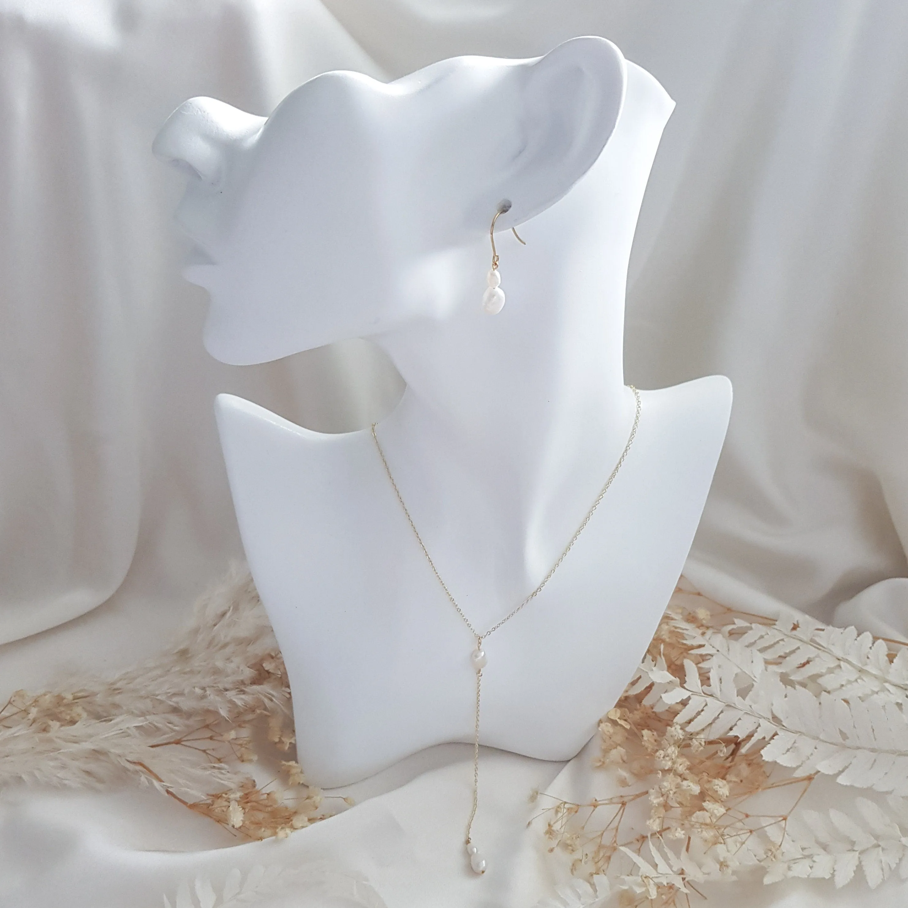 Pearl Drop Earrings, Bridal Earrings, Freshwater Pearl Earrings, Gold Pearl Earrings, Wedding Earrings, Bridal Jewelry, Bridesmaid Gift