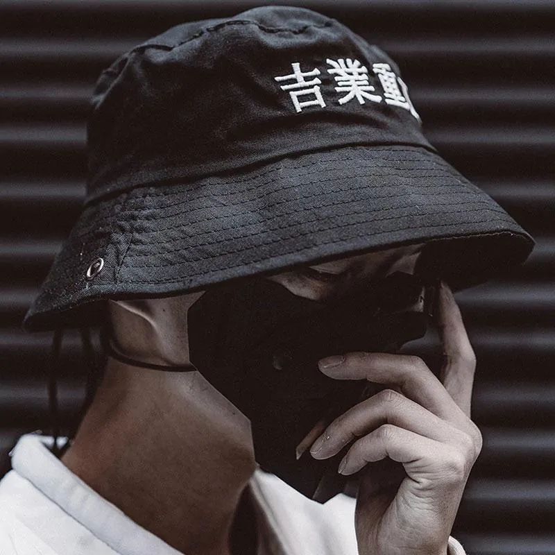 "Yuri" Bucket hat