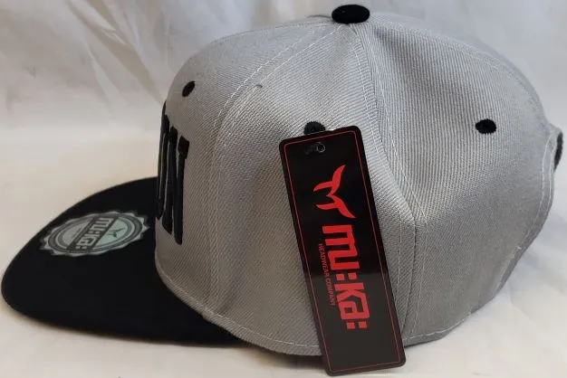 Raf -- Snapback Boston Baseball Cap -- Light Grey/Black