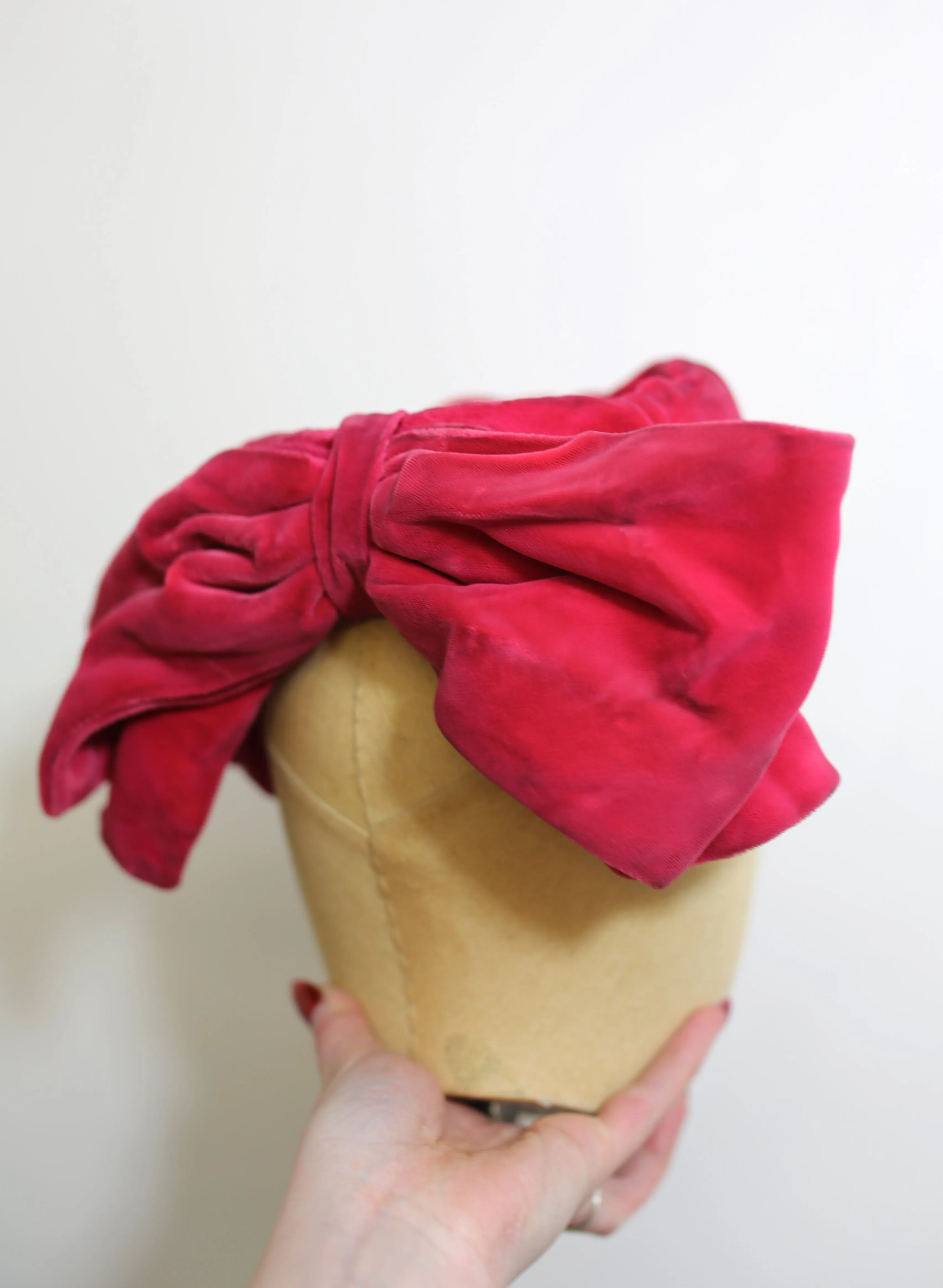 RESERVED Vintage 1950s Pink Velvet Bow Hat