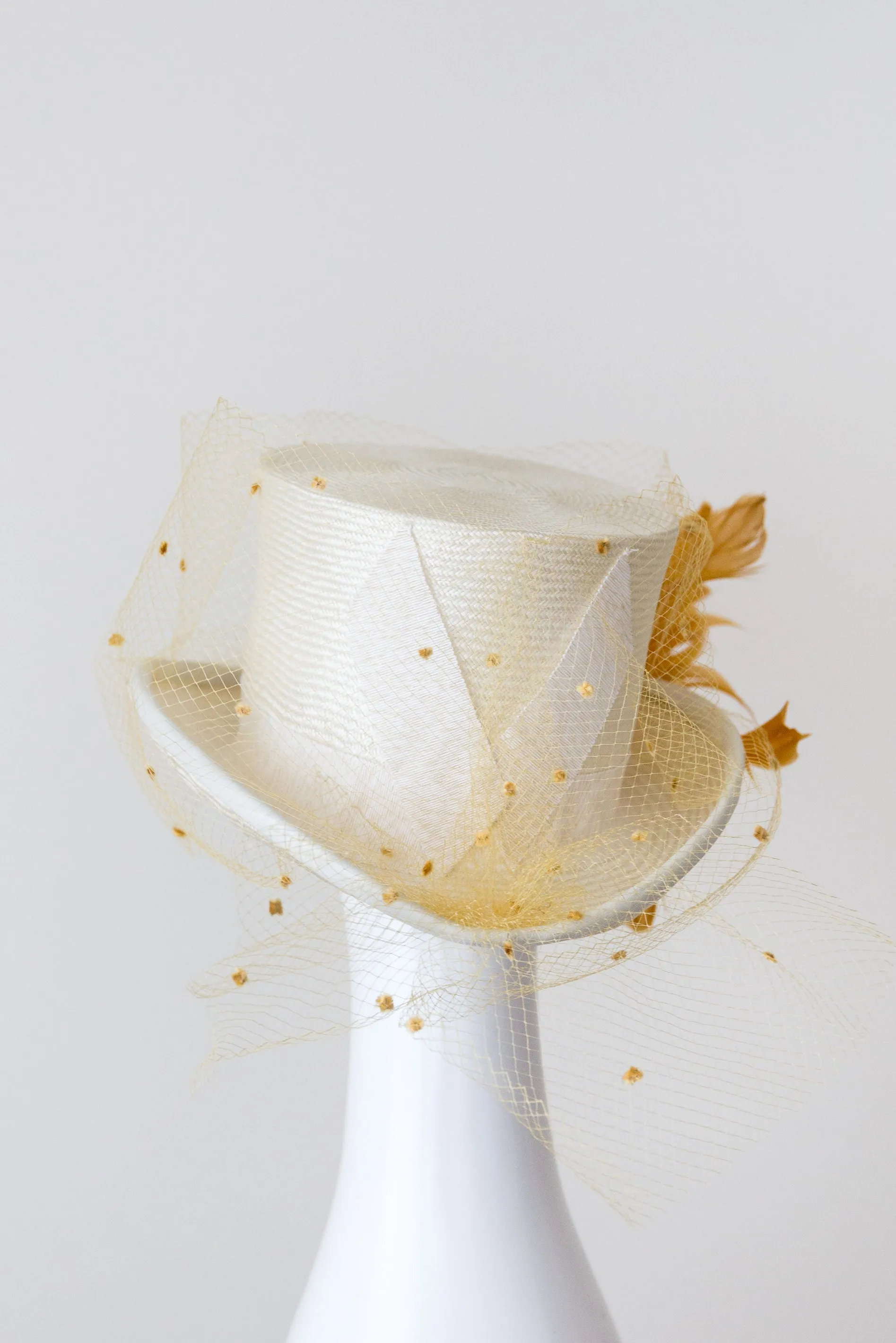 SIENNA : Cream Top Hat with Mustard Flower