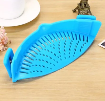 Silicone Clip-on Pot Pan Bowl Funnel Oil Strainer Creative Rice Washing Colander for Draining Liquid Fits All Pot Size | Brodtica.com