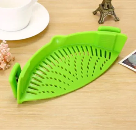 Silicone Clip-on Pot Pan Bowl Funnel Oil Strainer Creative Rice Washing Colander for Draining Liquid Fits All Pot Size | Brodtica.com