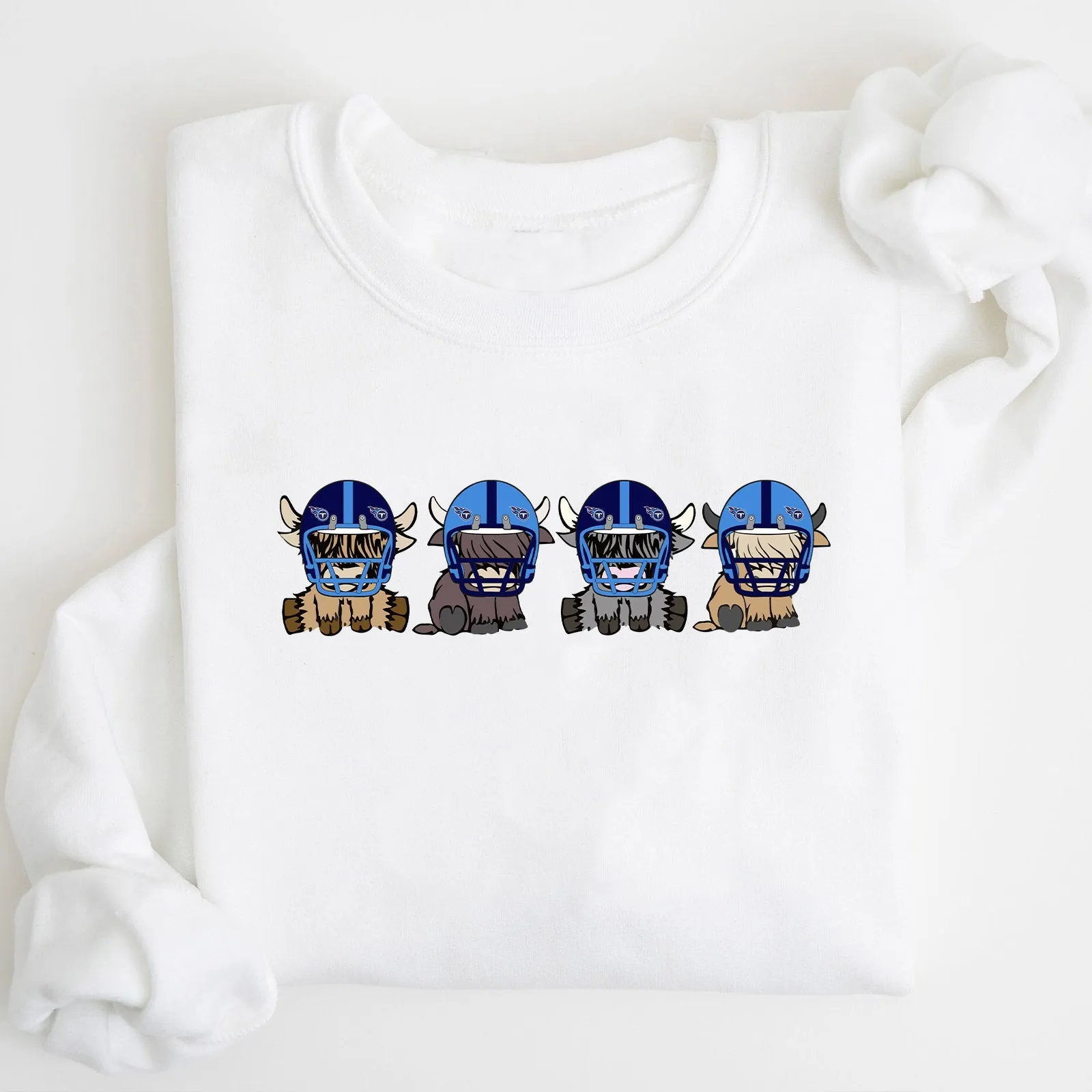 Tennessee Titans Highland Cow Football Team Football Lovers Gift Unisex Crewneck Hoodie Sweatshirt