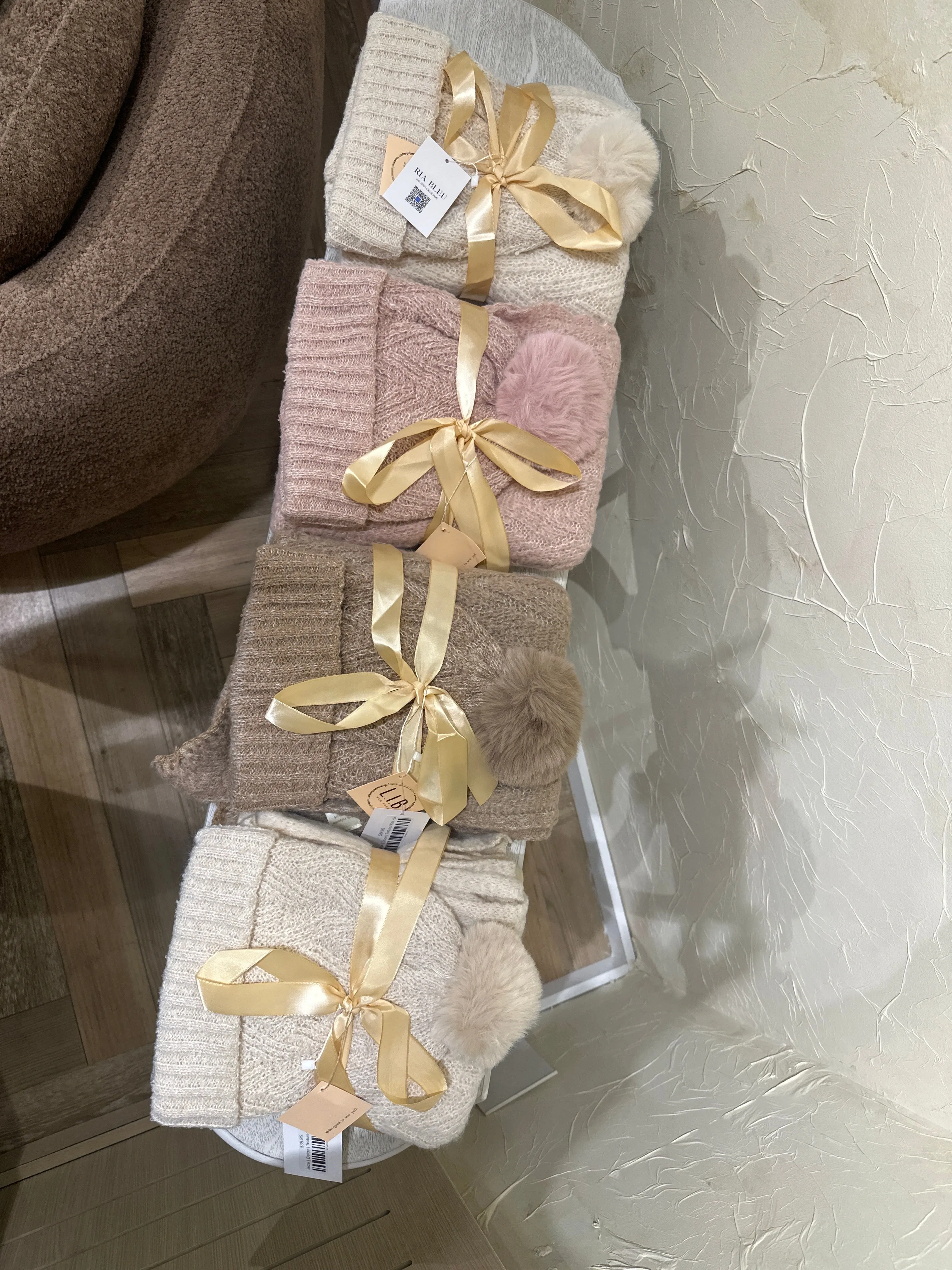 Textured Knit Hat & Scarf Set