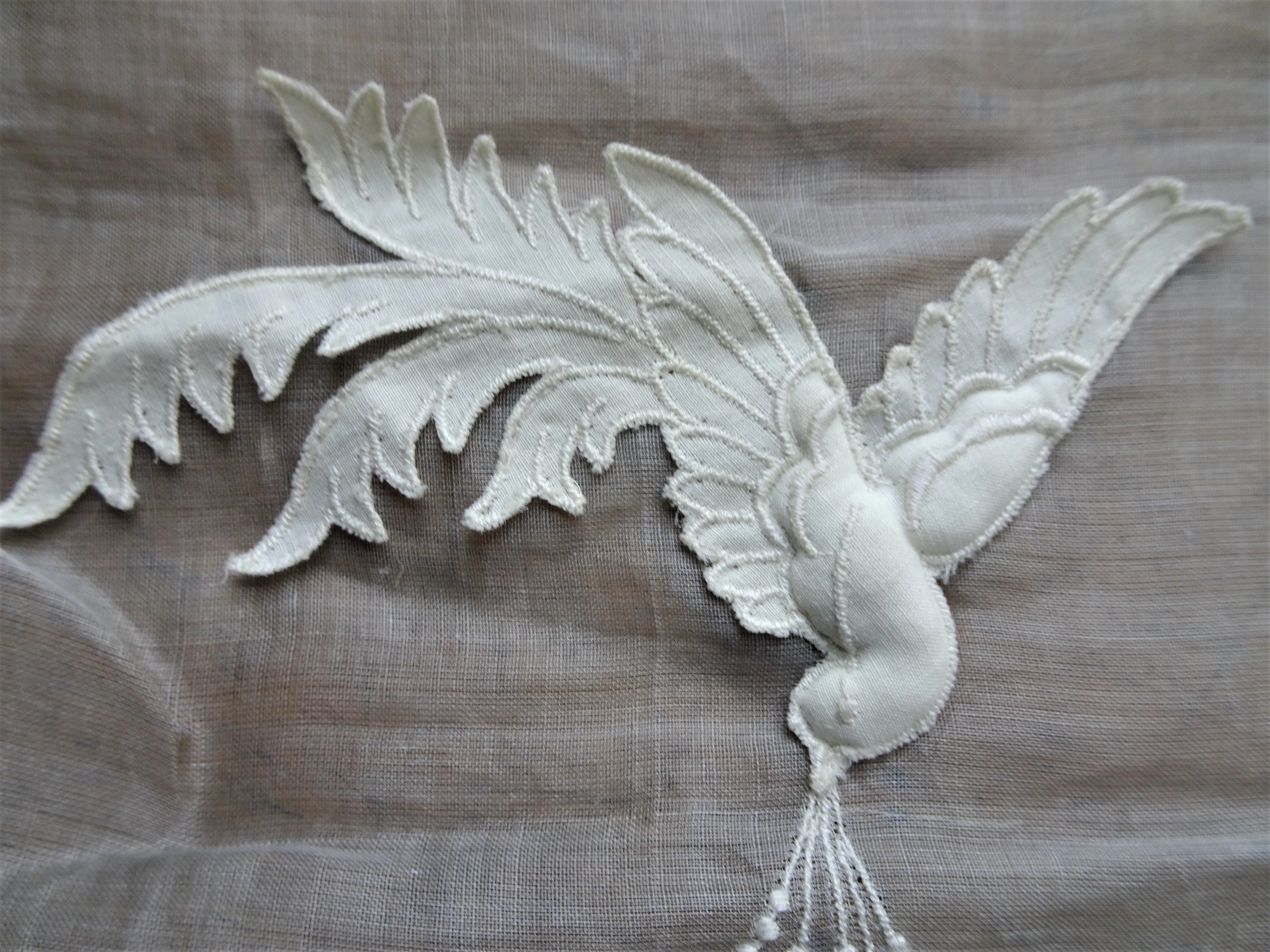 UNIQUE Vintage Bird Appliques Trim, Beautiful Embroidery Padded Work Perfect For Bridal Wedding Heirloom Sewing Flapper Hats,Fine Crafts