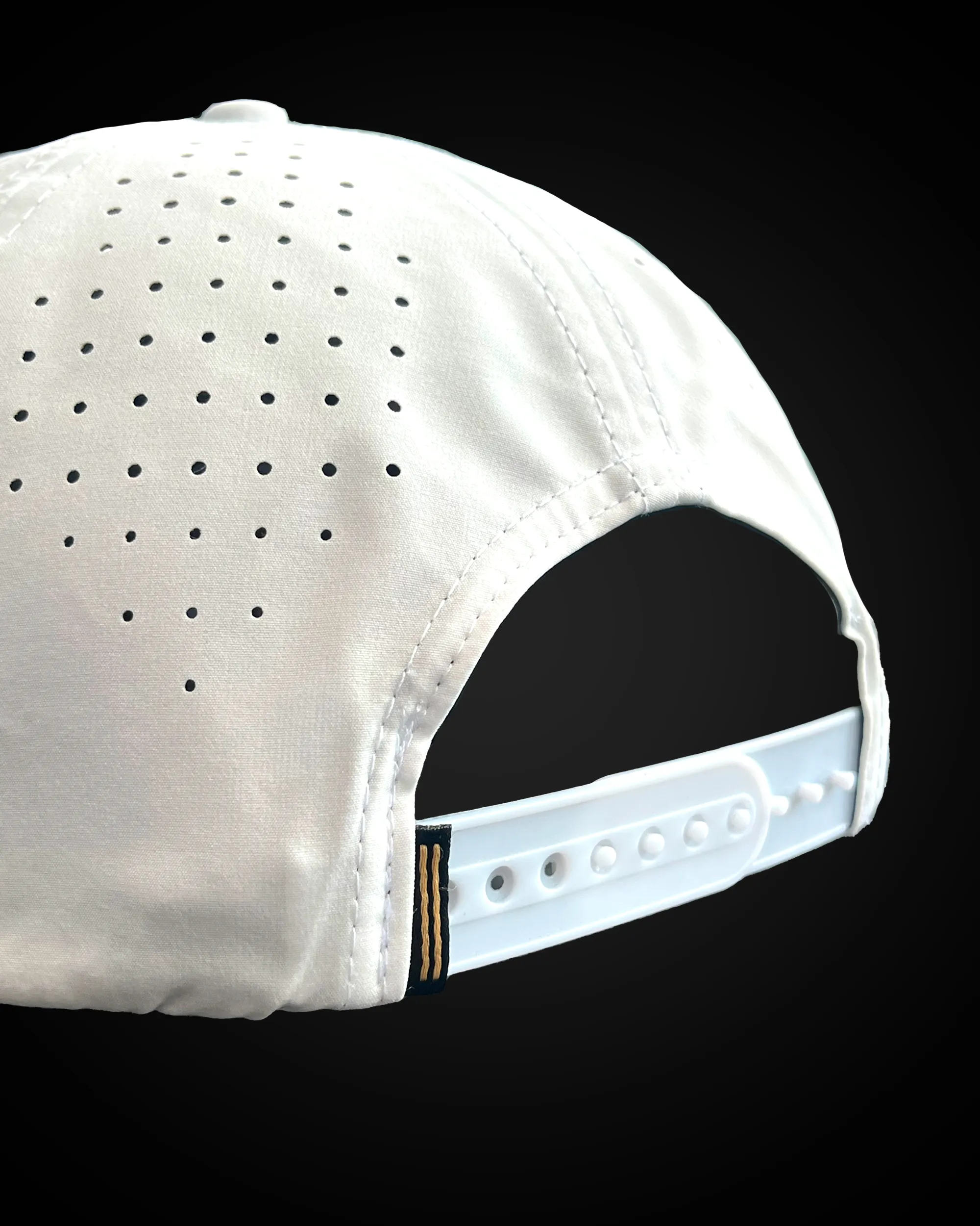 WARSTRIPE LIGHTWEIGHT ROPE SNAPBACK - WHITE