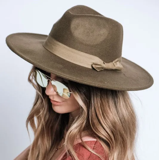 WIDE BRIM RIBBON FEDROA HAT