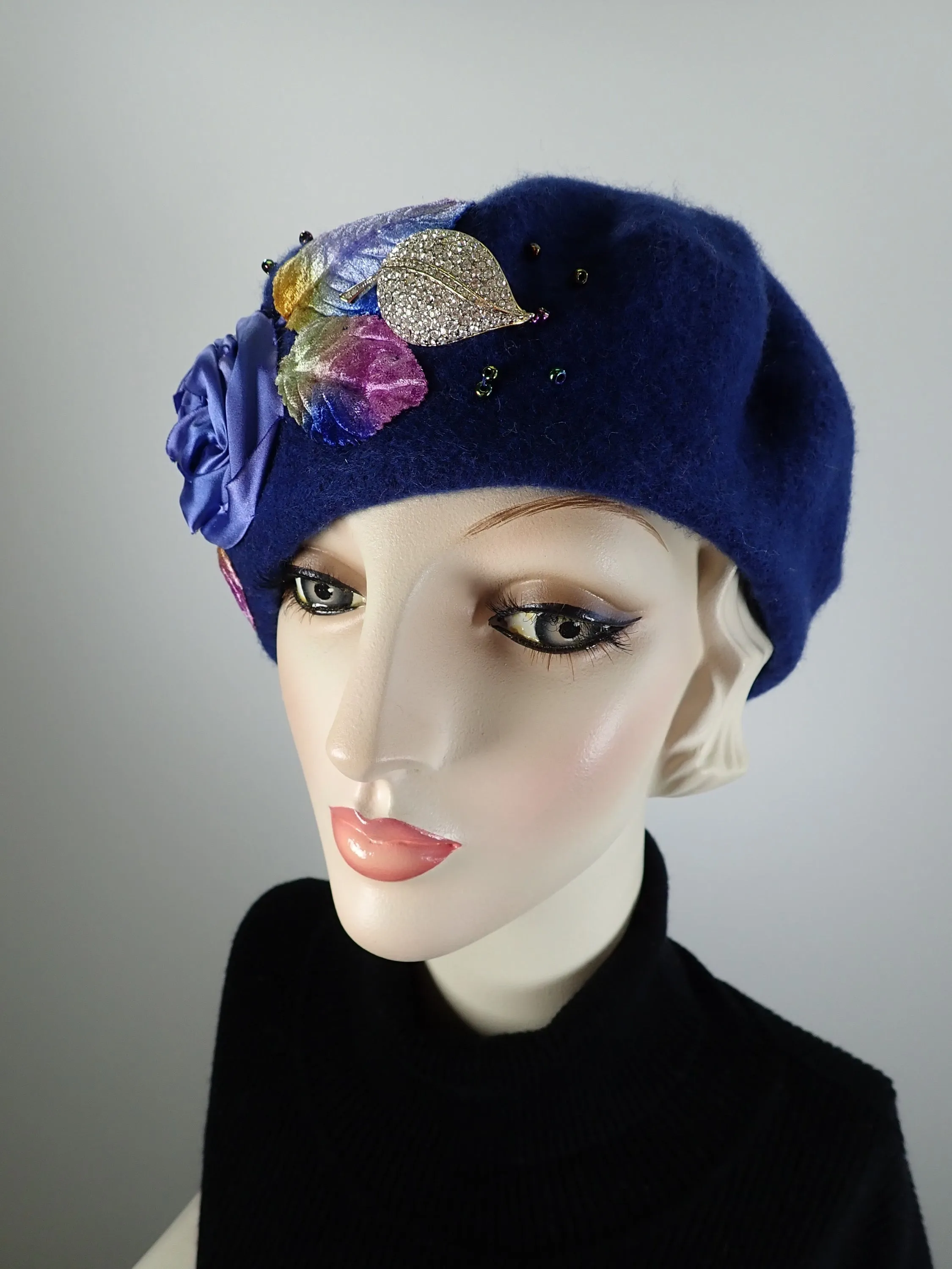 Womens light navy blue beret. French Beret Hat. Felted Wool tam hat. Womens soft Casual Hat. Classic warm travel beret for women.