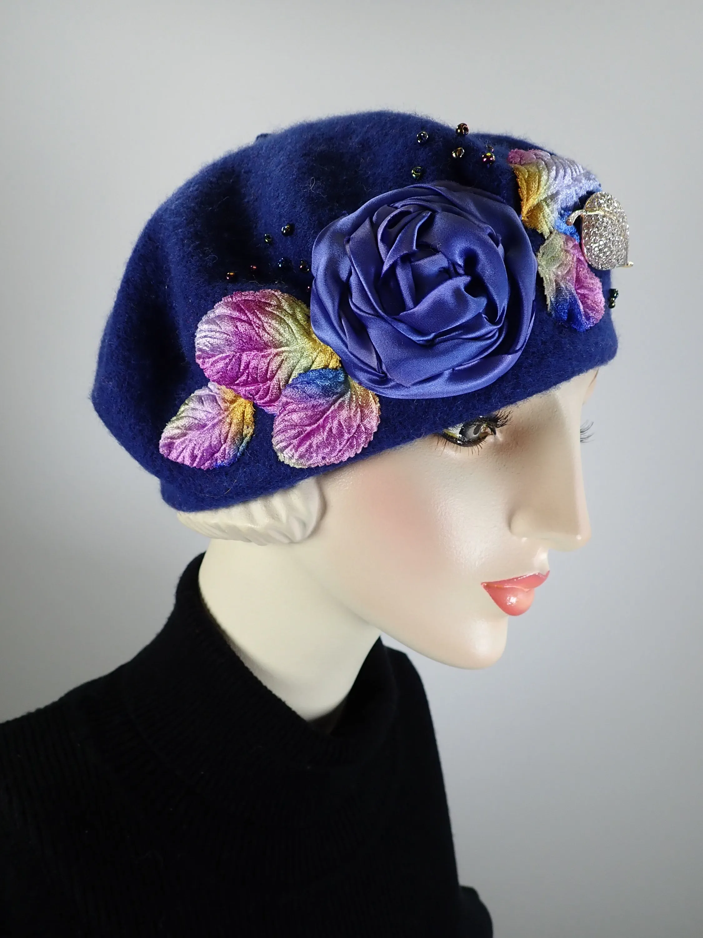 Womens light navy blue beret. French Beret Hat. Felted Wool tam hat. Womens soft Casual Hat. Classic warm travel beret for women.