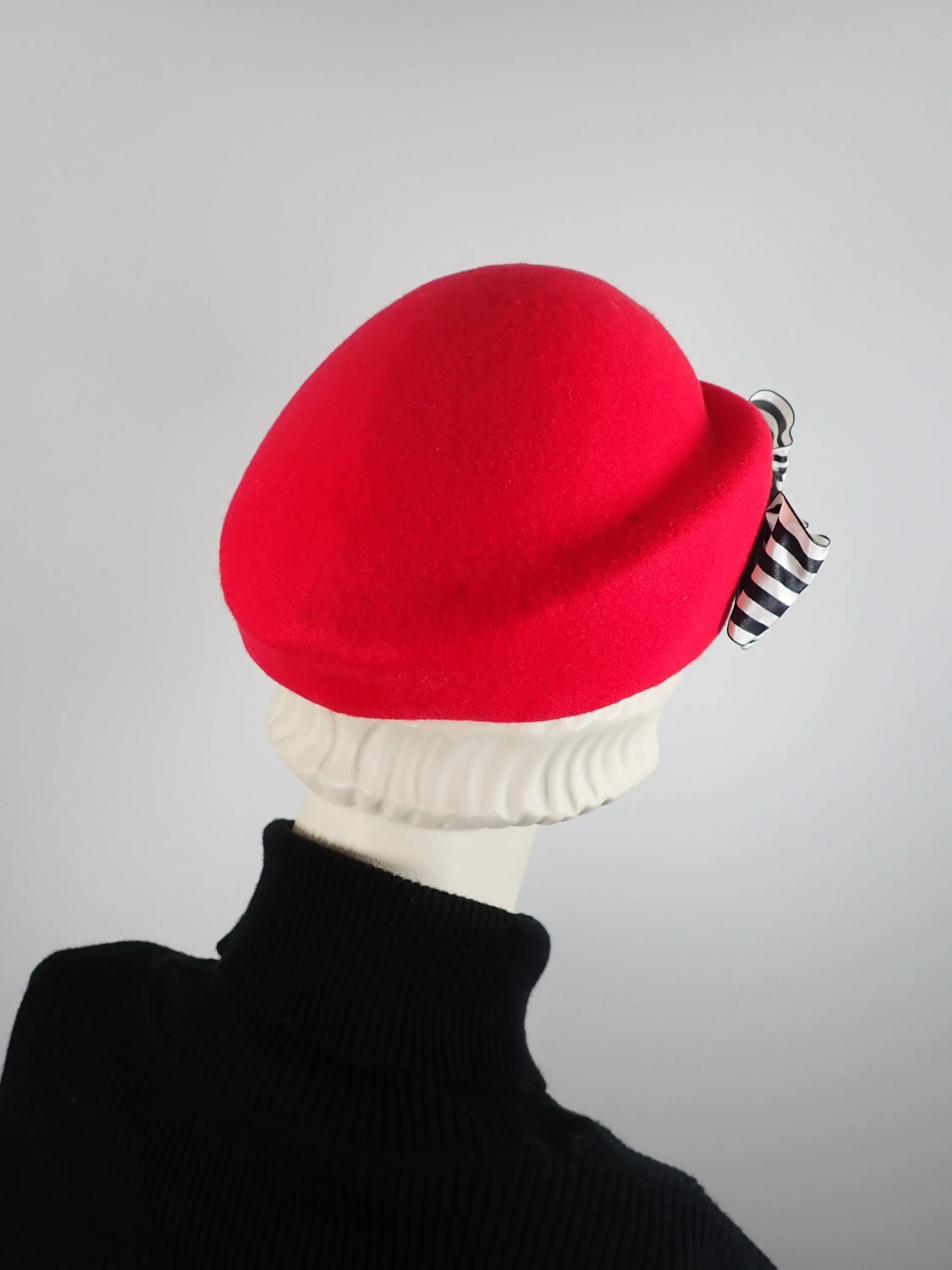 Womens Red Felted Wool Beret Hat. Structured Warm Winter Percher Hat. Classic Ladies Red Beret with Black and White Striped Bow.
